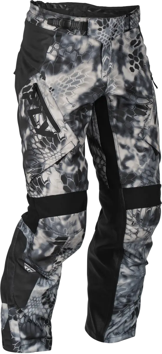 Camo hunting pants with easily accessible pockets and easy to allow movement at the lower leg