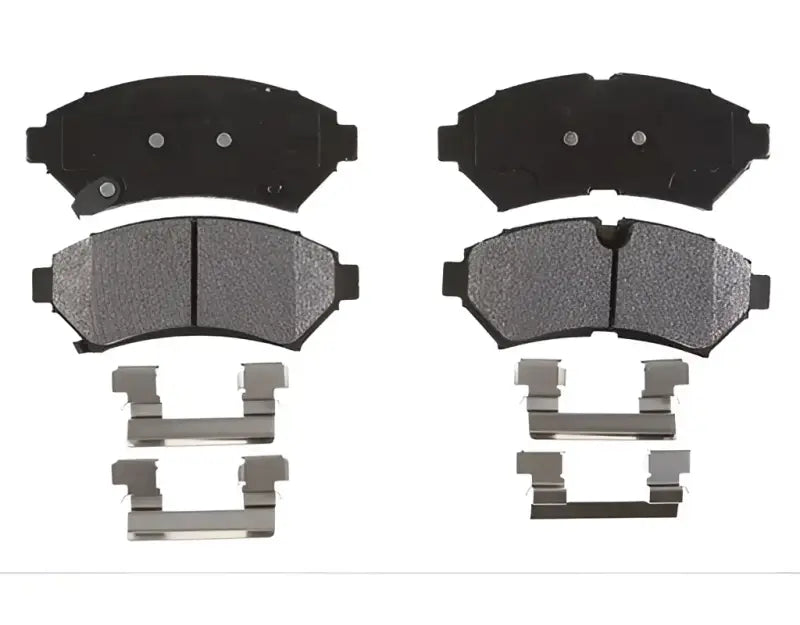 Two sets of PGD753M brakes disc pads and clips for car brakes disc pad replacement
