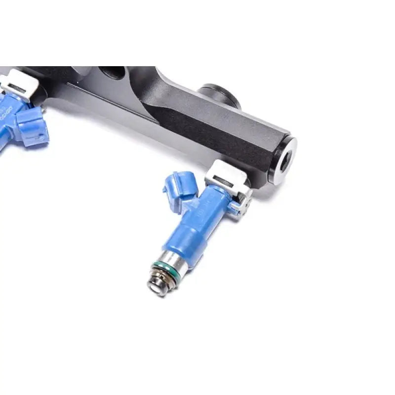 Radium Engineering 20-0556-02 Radium Engineering Nissan R35 GTR Fuel Rail Kit