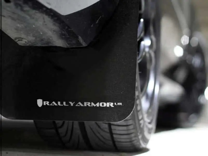 Rally Armor MF6-UR-BLK/WH