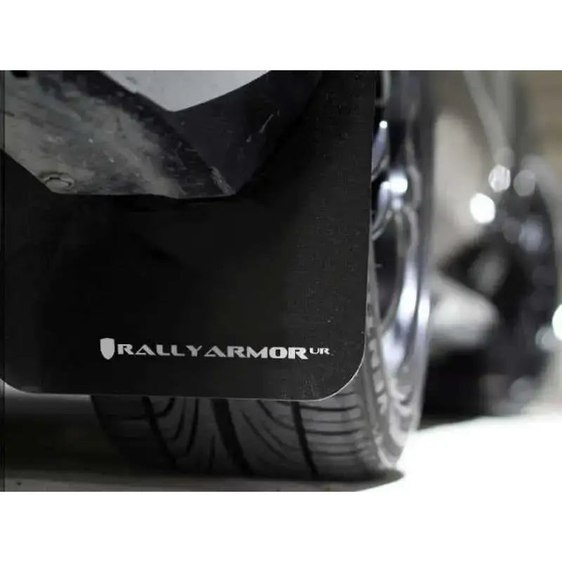 Rally Armor MF6-UR-BLK/WH