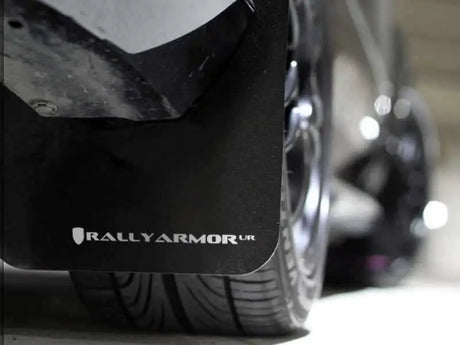 Rally Armor MF22-UR-BLK/WH