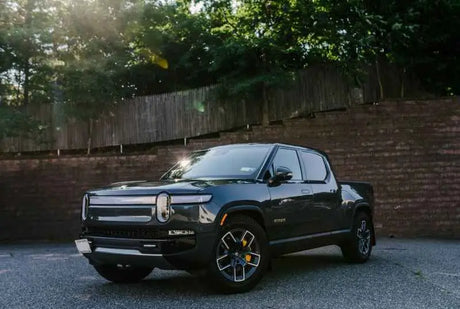 Rally Armor MF18-UR-BLK/WH