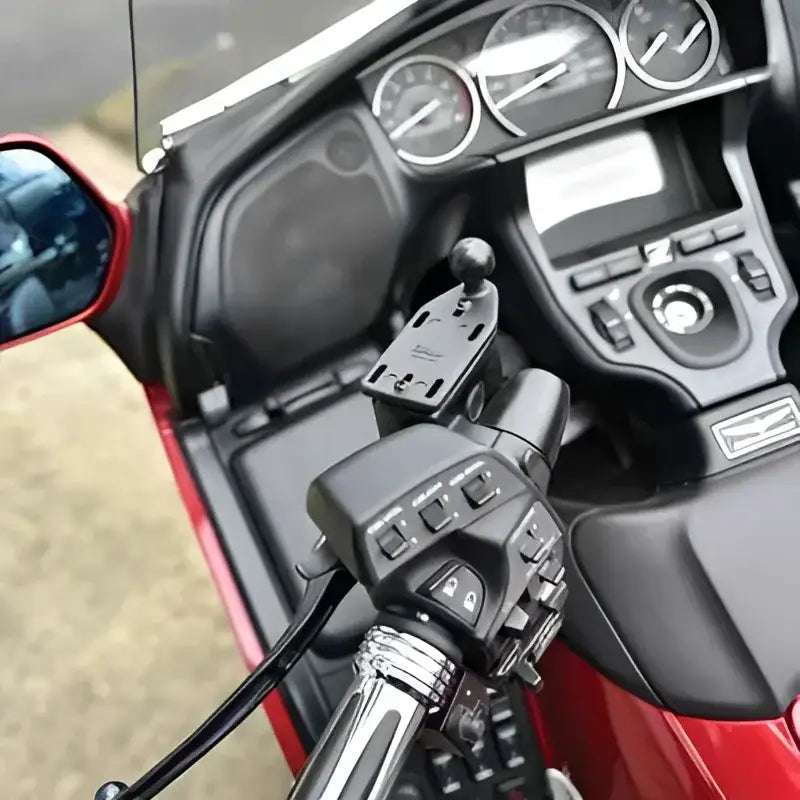 RAM-B-346U Reservoir Cover Side Ball