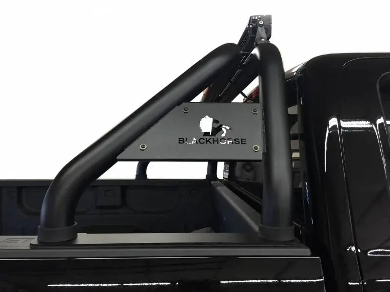 RB-NIFRB Black Horse Classrolbar 05-19 Frontr