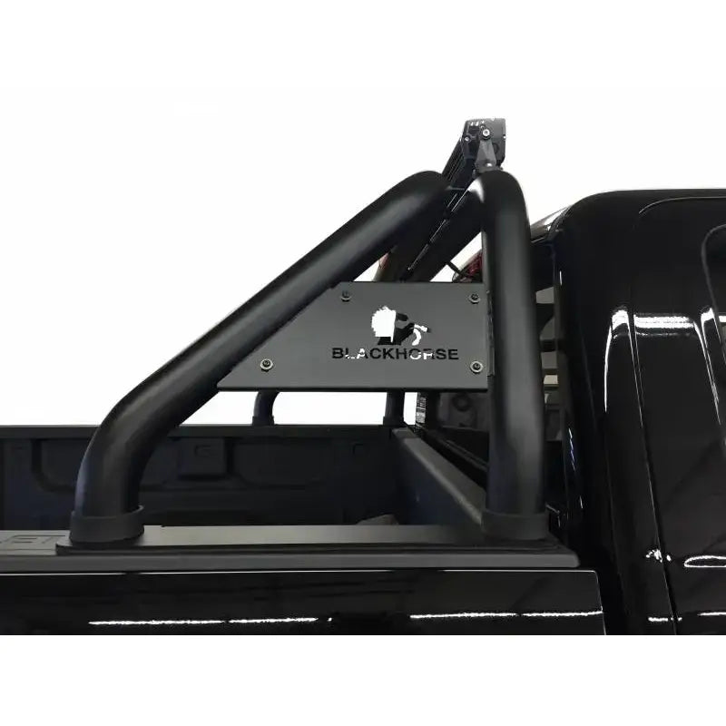 RB-NIFRB Black Horse Classrolbar 05-19 Frontr