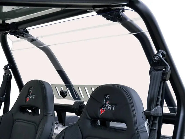 SPIKE Rear Windshield W/Vent Pol