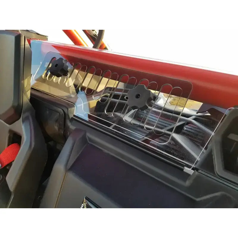 Rear Windshield W/Vent Can 