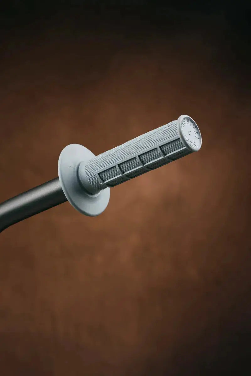 Renthal MX Grips Soft Diamond/ Waffle - Light Grey - RV and Auto Parts