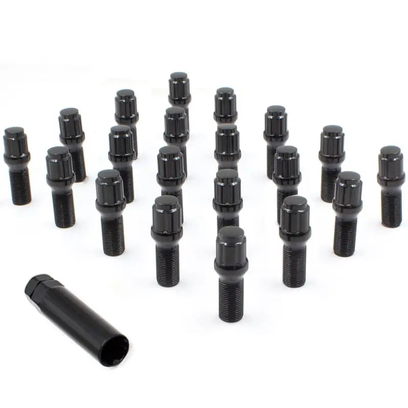 63K558-28BLK Lug Nut