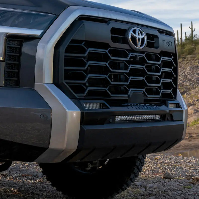 Rigid Industries 37202 Rigid Industries 2022+ Toyota Tundra 6in SR-Series White Fog Light Kit