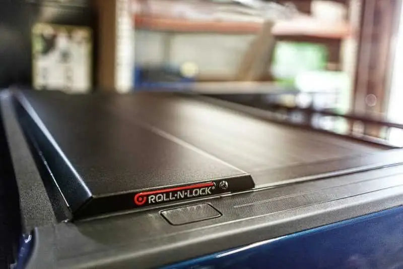 Roll-N-Lock 10-17 Dodge Ram 1500 - 3500 76in E-Series Retractable Tonneau Cover 