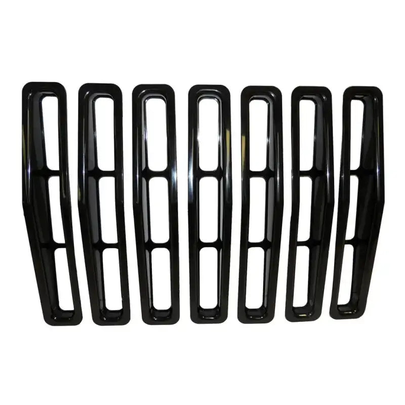 RT26031 Crown Auto Grille Insert Set