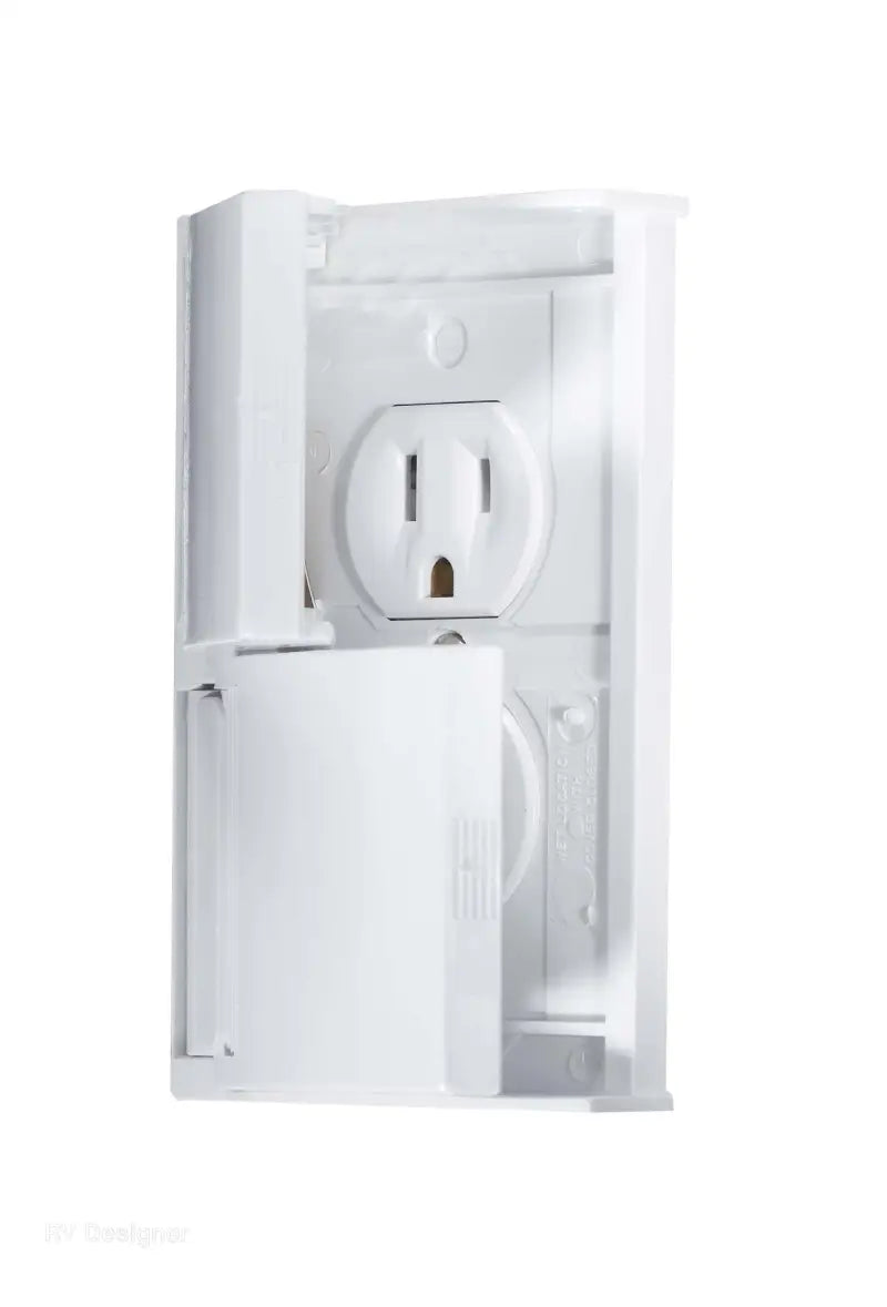 S905 Receptacle