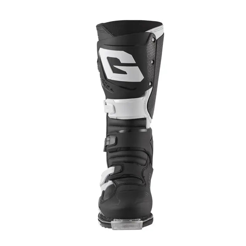 Sg22 Boots Black/White Sz 9 - GAERNE