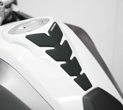 ONE EMBLEMS CGAN122P