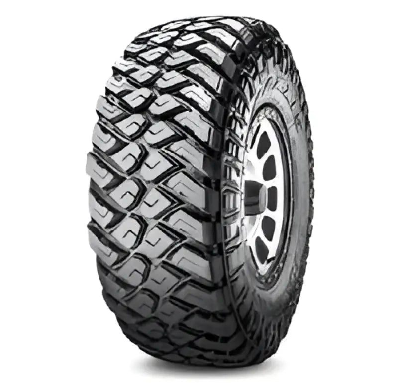 Rugged TL00082600 Maxxis Tire off-road tread in black