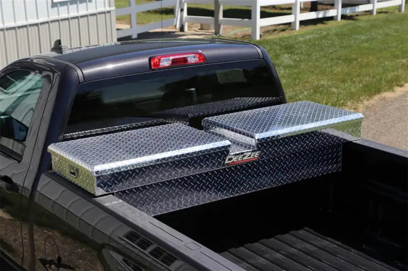 Tool Box Crossover; Gull Wing; Diamond Tread; Silver; Aluminum; 69-3/4 Inch Length x 20 Width 12.2 Height; 8.4 Cubic