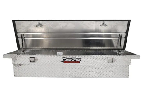 Tool Box Crossover Low Profile; Single Lid; Diamond Tread; Silver; Aluminum; 69-3/4 Inch Length x 20 Width 12.2 Height;
