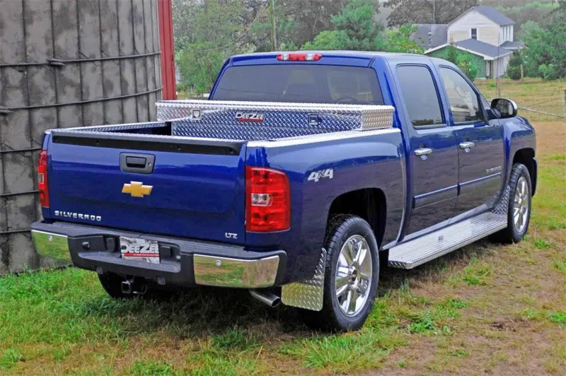 Tool Box Crossover; Single Lid; Diamond Tread; Silver; Aluminum; 69-3/4 Inch Length x 20 Width 12.2 Height; 8.4 Cubic