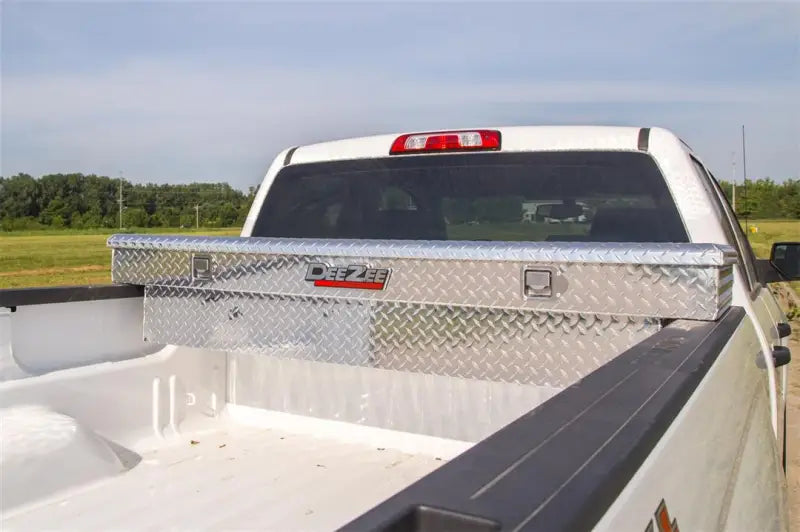 Tool Box Crossover; Single Lid; Diamond Tread; Silver; Aluminum; 69-3/4 Inch Length x 20 Width 12.2 Height; 8.4 Cubic