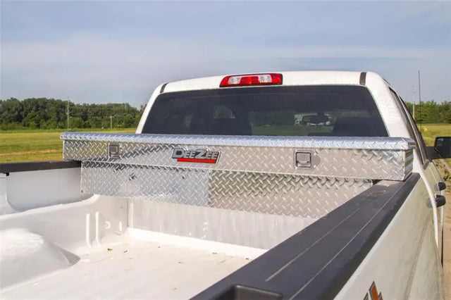 Tool Box Crossover; Single Lid; Diamond Tread; Silver; Aluminum; 69-3/4 Inch Length x 20 Width 12.2 Height; 8.4 Cubic