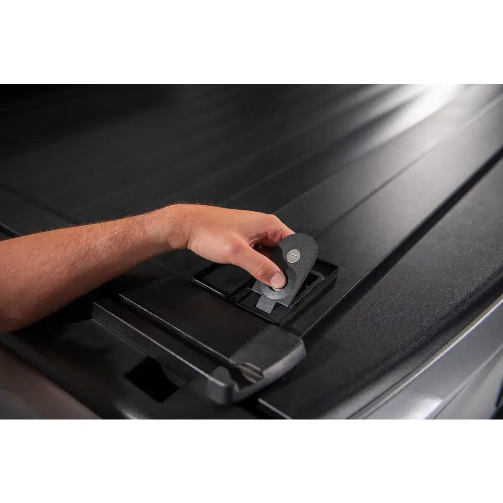 Truck Gear TGT-80231 Aluminum Tonneau Cover