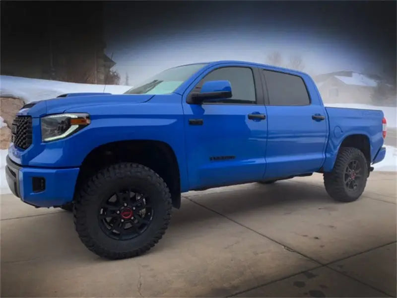 Tuff Country 14-20 Toyota Tundra TRD Pro 4x4 & 2wd 2.5in Uni-Ball Lift Kit - 52085