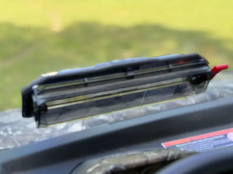 Versa Vented Windshield Hard Coated - SEIZMIK