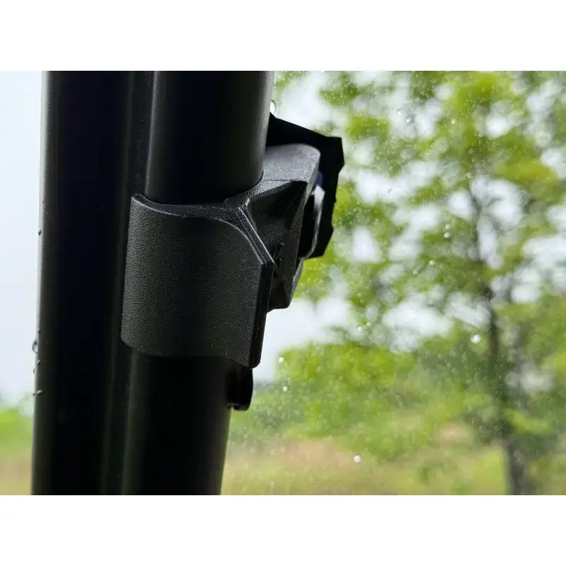 Versa Vented Windshield Hard Coated - SEIZMIK