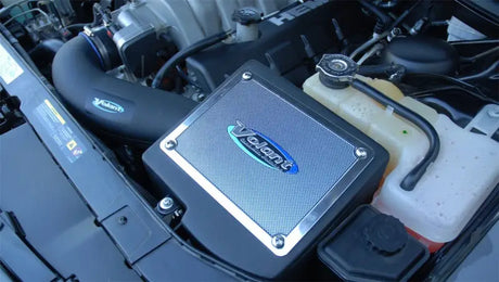 Volant 04-08 Dodge Magnum SRT8 6.1 V8 Pro5 Closed Box Air Intake System - Truck & Automotive