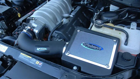 Volant 04-08 Dodge Magnum SRT8 6.1 V8 Pro5 Closed Box Air Intake System - Truck & Automotive
