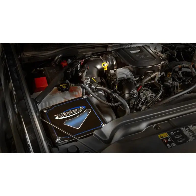 Volant 155666 Volant 13-15 Chevrolet Silverado 2500/3500HD 6.6 V8 PowerCore Closed Box Air Intake System