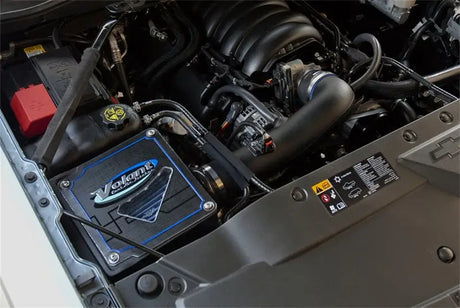 Volant 14-14 Chevrolet Silverado 1500 6.2L V8 Pro5 Closed Box Air Intake System - Truck & Automotive