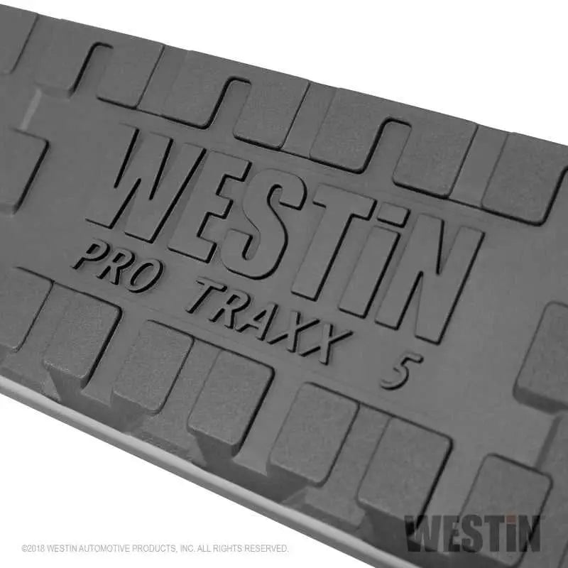 Westin 19-20 Chevrolet Silverado/GMC Sierra 1500 Double Cab PRO TRAXX 5 Oval Nerf Step Bars - Black 
