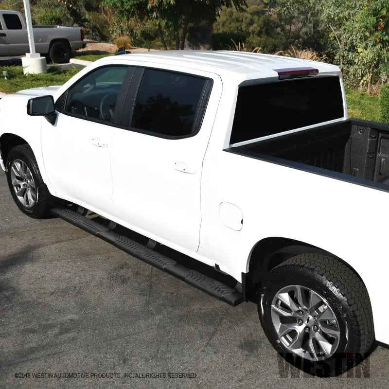 Westin 2019 Chevrolet Silverado/Sierra 1500 Crew Cab (5.5ft) R5 Modular Nerf Step Bars - Black 
