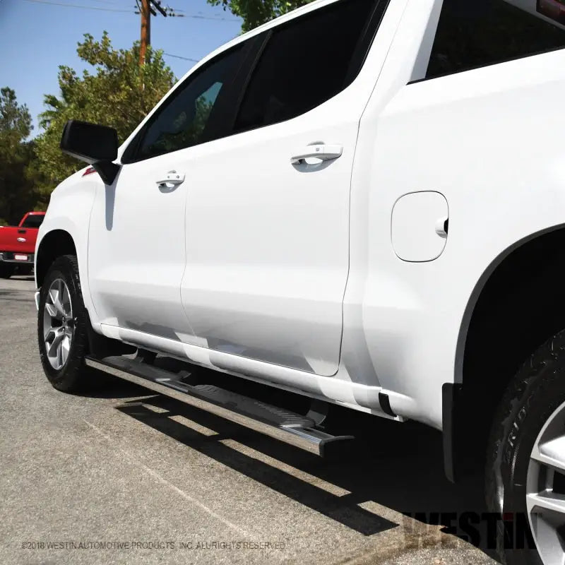 Westin 2019 Chevrolet Silverado/Sierra 1500 Crew Cab R5 Nerf Step Bars - SS 