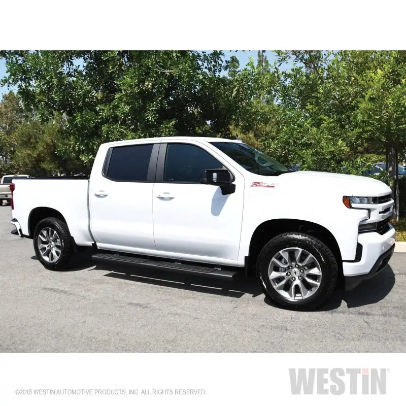 Westin 2019 Chevrolet Silverado/Sierra 1500 Crew Cab R7 Nerf Step Bars - Black 
