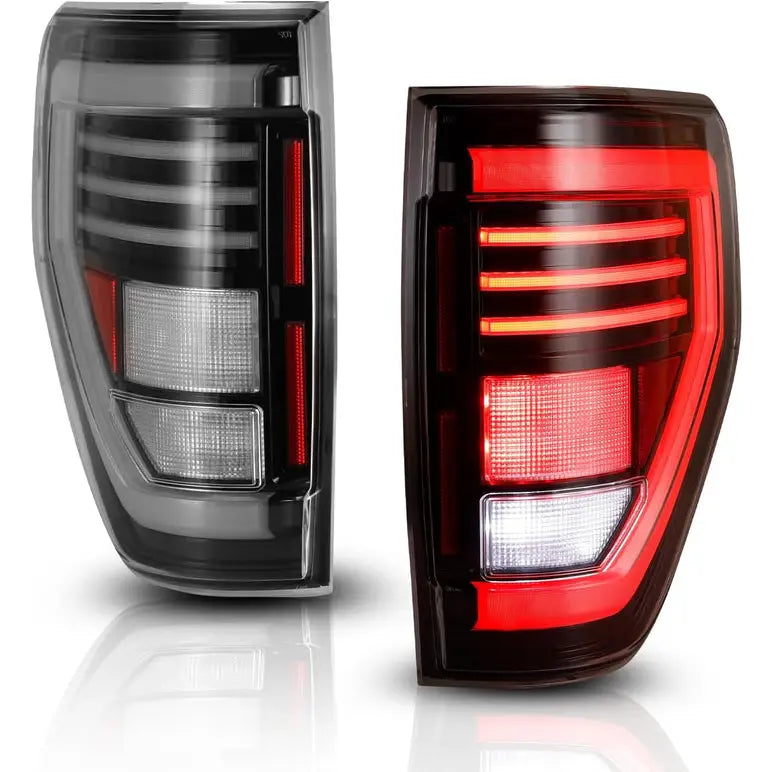 Winjet CTWJ-0706-GBC-SQ Tail Light Assembly
