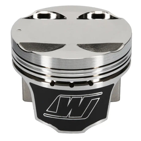 Shiny silver piston from Wiseco Mitsu 4G64 and 4G64 W 4G63 combo kit