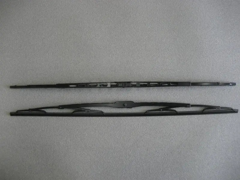 WT8-32 Ap Products 32' J Hook Wiper Blade Assembly for superior performance and durability.