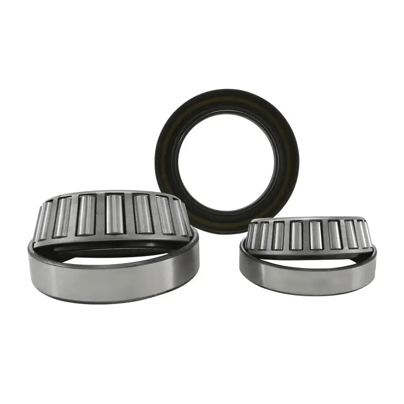 Tapered roller bearings and seal for Dodge dual rear wheel setup in Yukon Gear kit