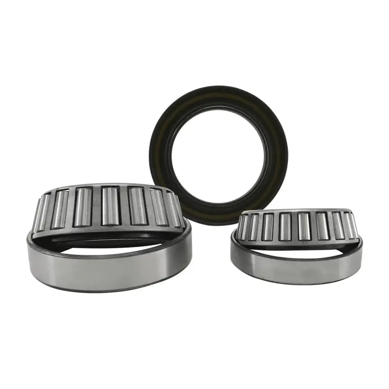 Tapered roller bearings and seal for Dodge dual rear wheel setup in Yukon Gear kit
