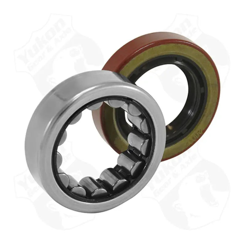 Yukon Gear R1563TAV Axle Bearing and Seal Kit / Torringtonbrand / 2.250in OD / 1.400in ID - Powersports