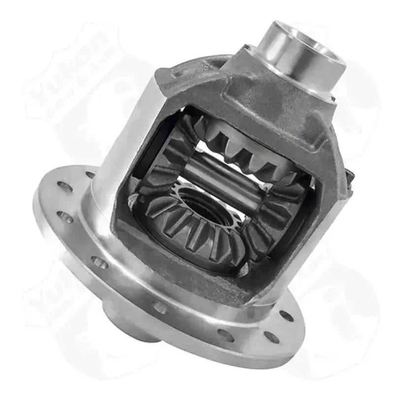 Cutaway differential assembly in Yukon Gear Standard open carrier case for GM 9.5in & 9.25in IFS
