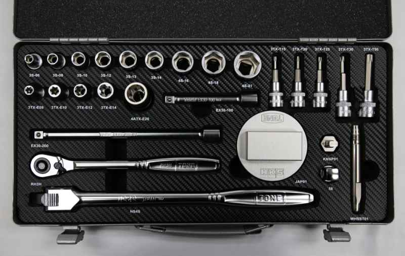 HKS 82005-AT001