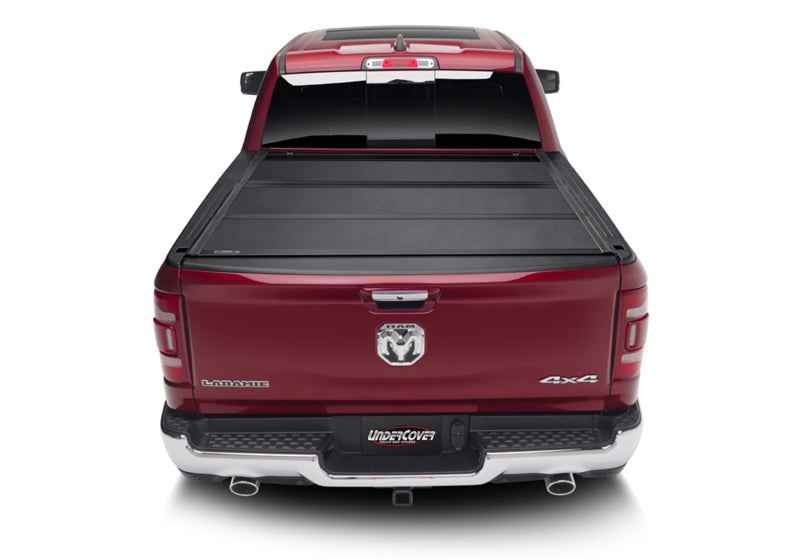UNDERCOVER AX32004
